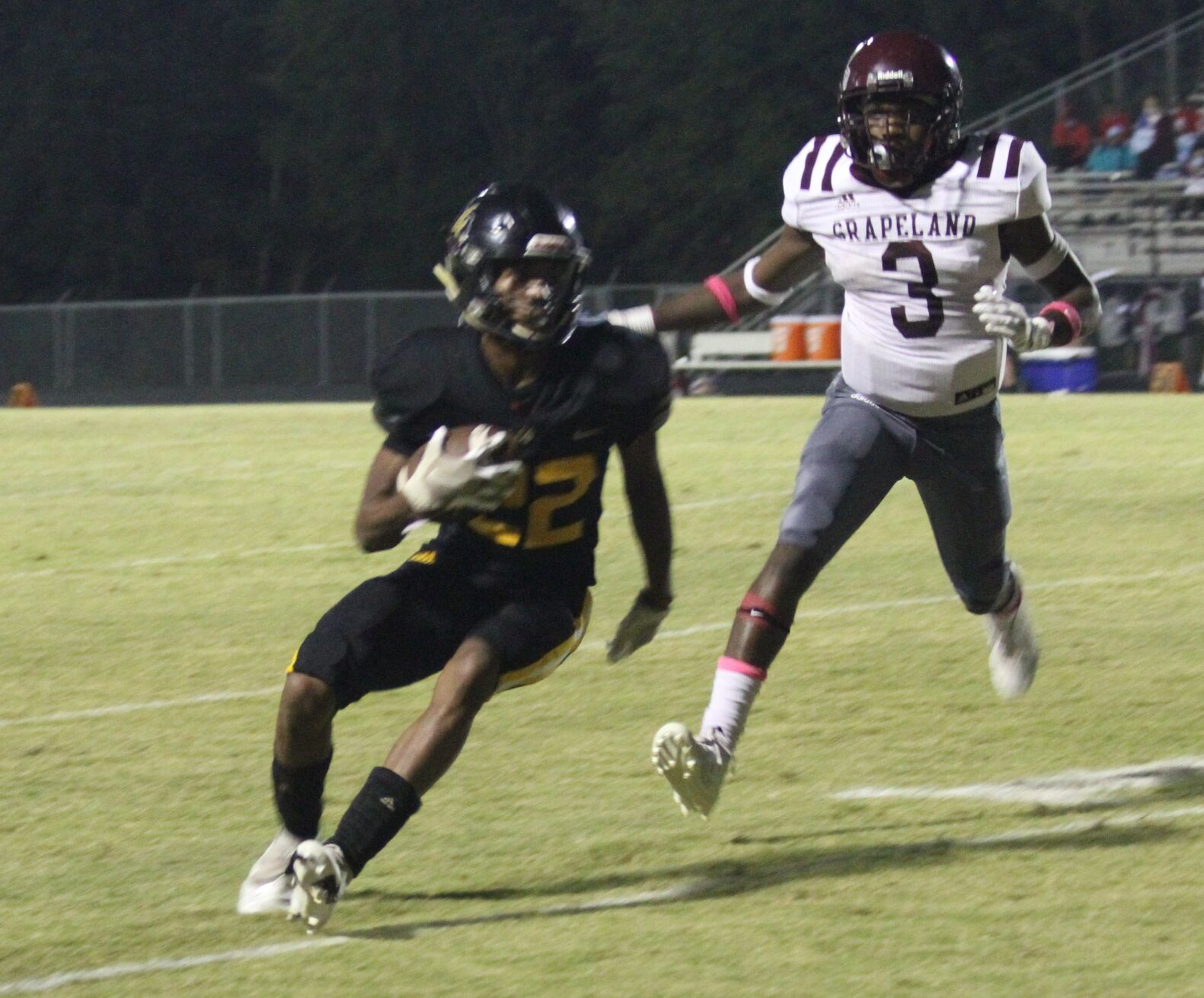 PREP FOOTBALL PREVIEW: JHS to host Nederland on Sat.